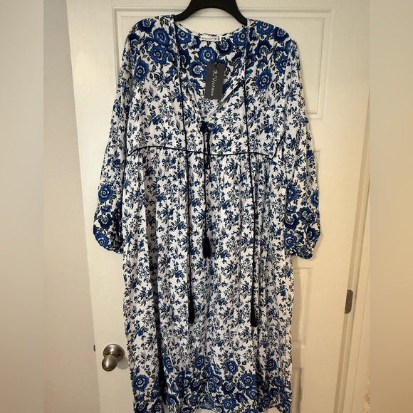 Dresses & Skirts - Blue and White Floral Dress